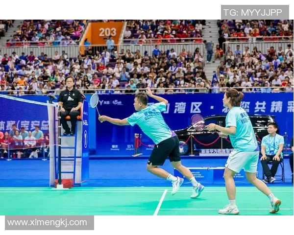 羽毛球战术解析：探讨北京羽毛球队的边路渗透技巧与策略